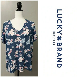 Lucky Brand Classic V Neck Floral Pattern T  Shirt